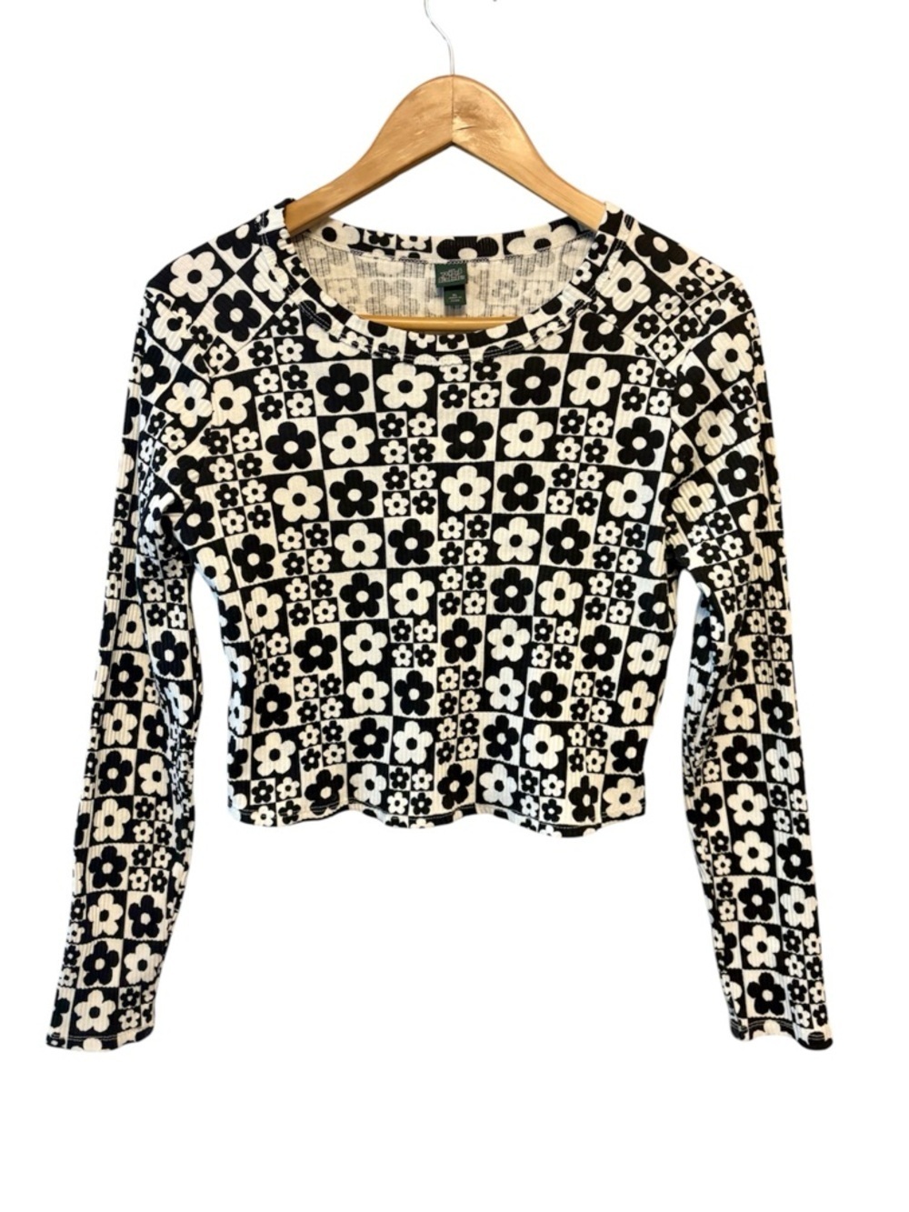 Wild Fable Black & White Floral Checker Daisy Long-Sleeve Crop Top Women size XL